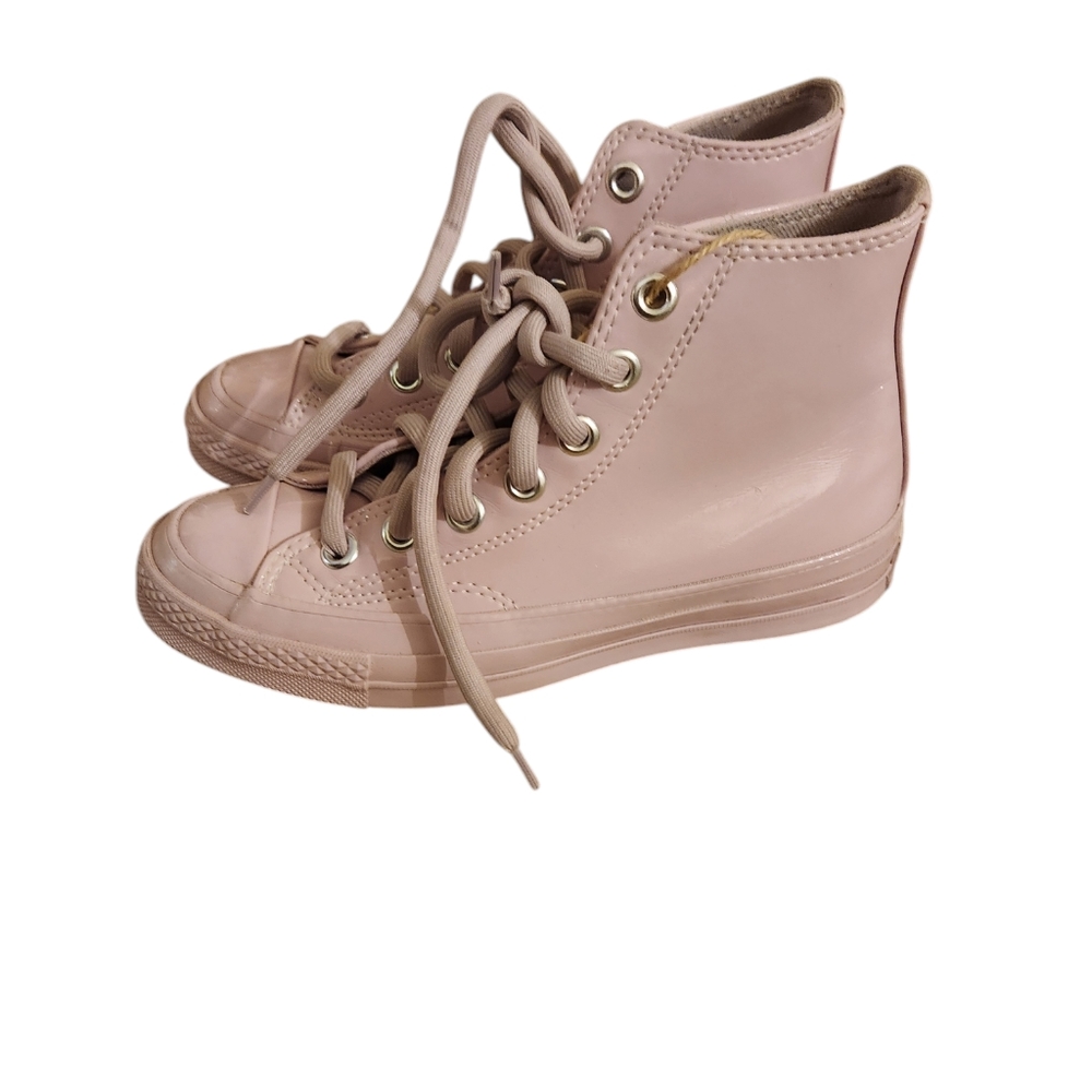 Women's patented leather converse